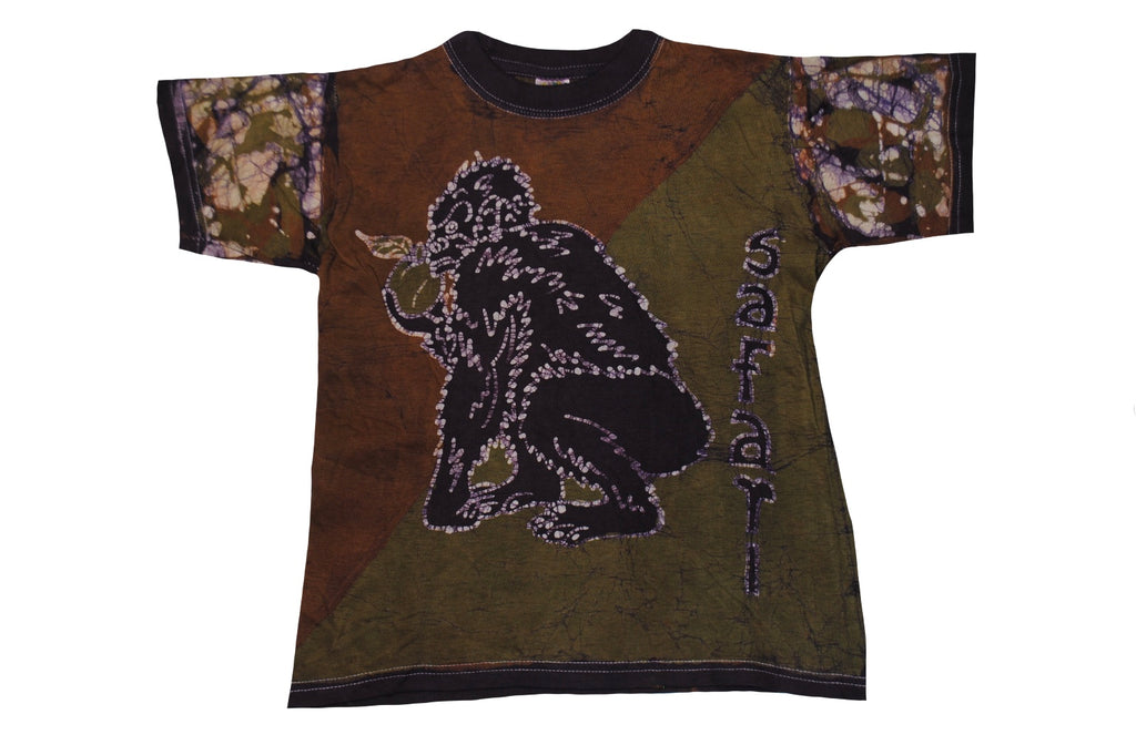 SmileGiver Batik kids green gorilla African batik t-shirt, front view, on white background.