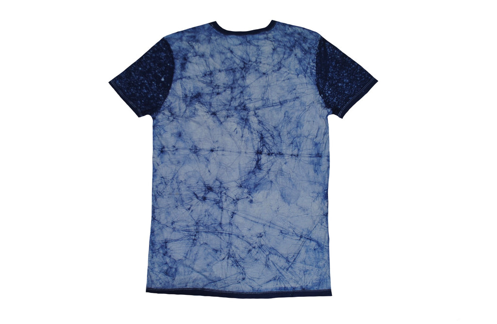 SmileGiver Batik kids Blue Shark T-shirt batik, back view.