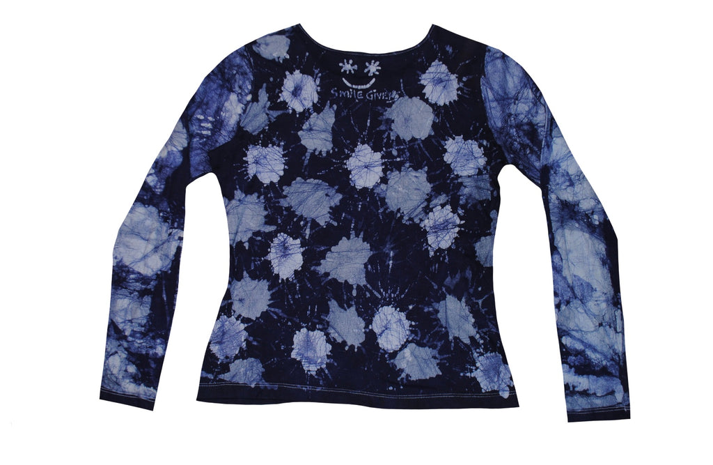 SmileGiver Batik kids Blue Shark Long Sleeve batik, back view.