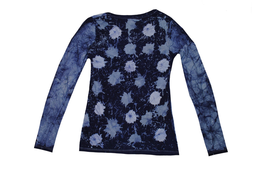 SmileGiver Batik adult Blue Shark U Kneck Long Sleeve batik, back view.